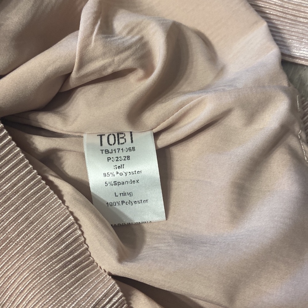 Tobi Ribbed Romper - Picture 4 of 11